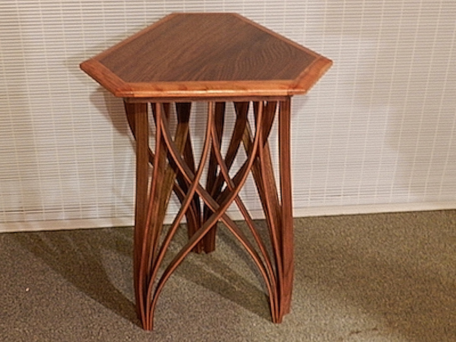 trellis table